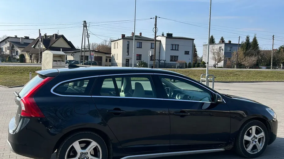 VOLVO V60 V60 D3 aut