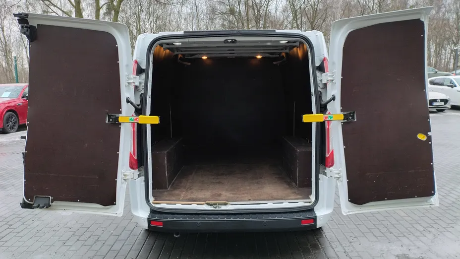 FORD Transit Custom Transit Custom 320 L2H1 Trend