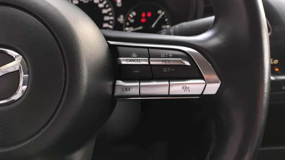 MAZDA 3 3 2.0 mHEV Kanjo aut