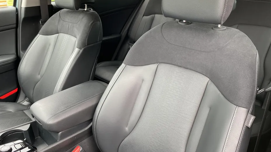 KIA Sportage Sportage 1.6 T-GDI HEV Business Line 2WD aut