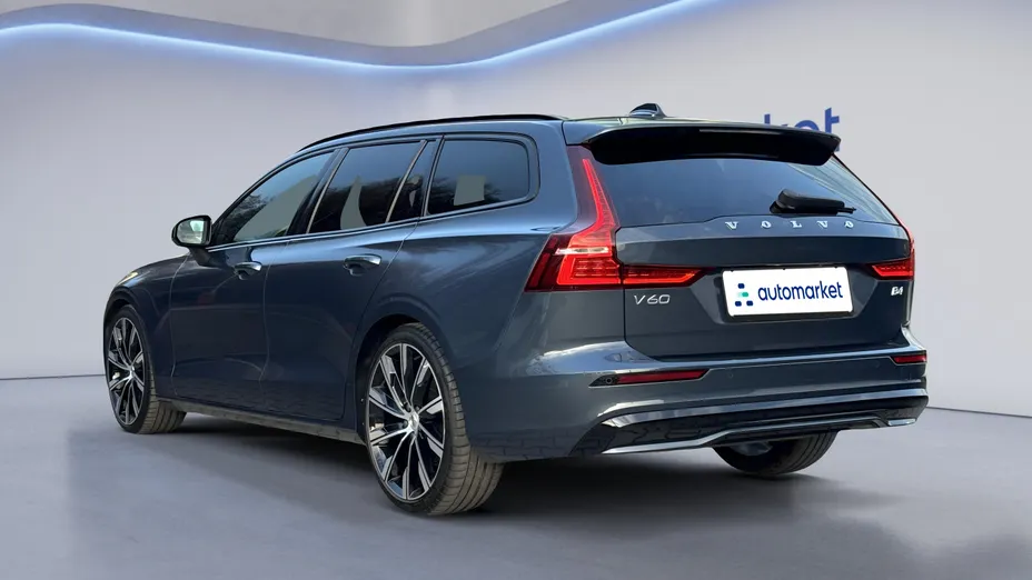 VOLVO V60 V60 B4 D Plus Dark aut
