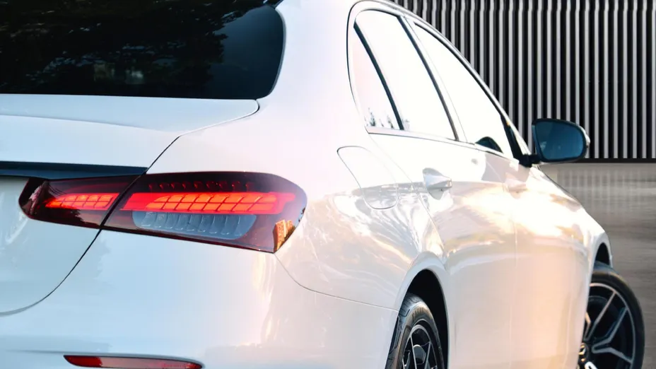 MERCEDES-BENZ E Klasa E 220 d 9G-TRONIC