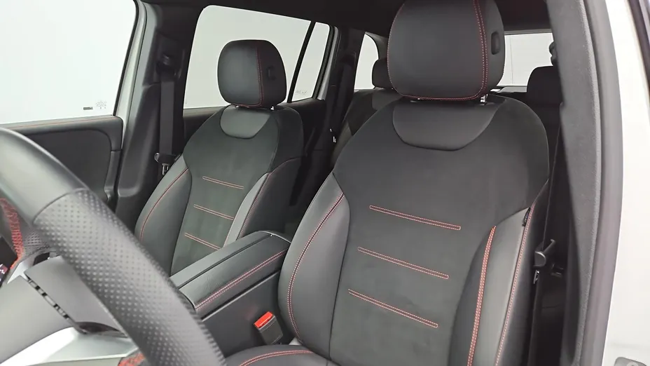 MERCEDES-BENZ GLB GLB 200 d AMG Line 8G-DCT