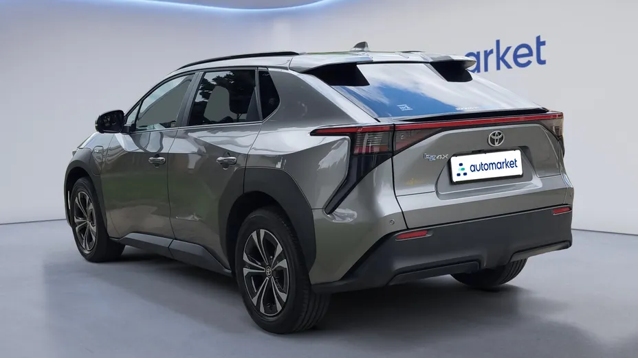 TOYOTA bZ4X bZ4X 71.4kWh Prestige