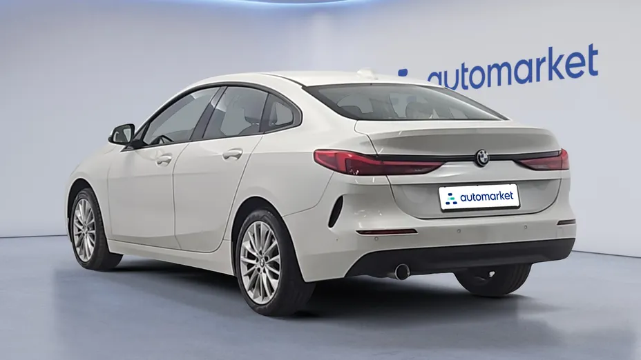 BMW Seria 2 216d Advantage aut