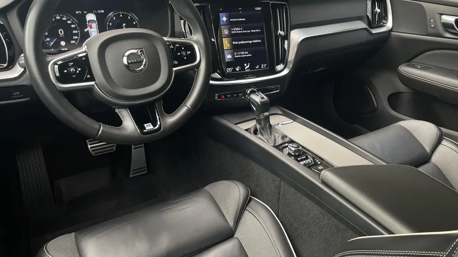 VOLVO V60 V60 T5 R-Design aut