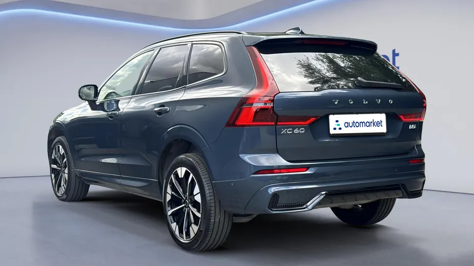 VOLVO XC60 XC60 B5 B AWD Ultra Dark aut