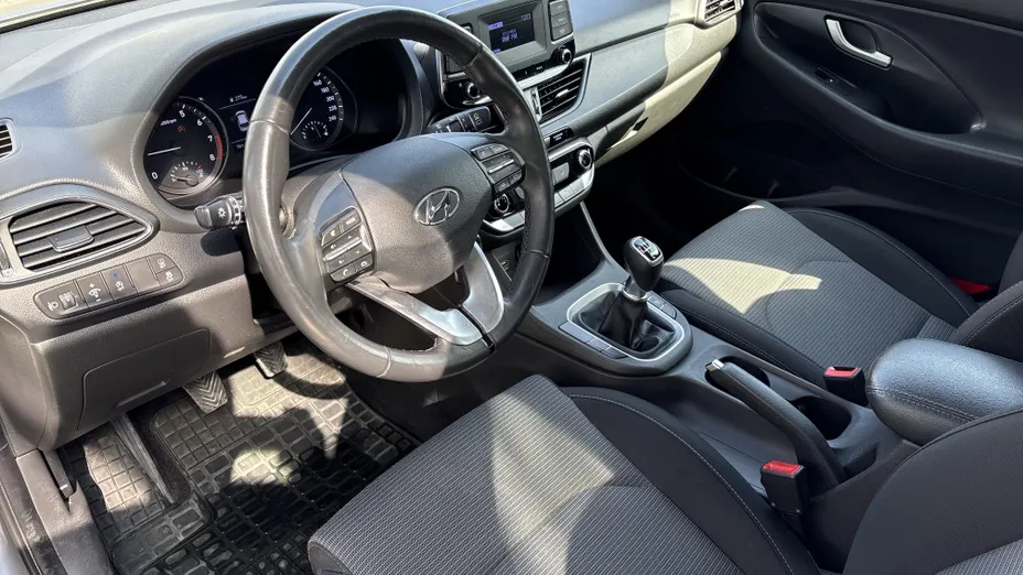 HYUNDAI i30 i30 1.0 T-GDI Modern