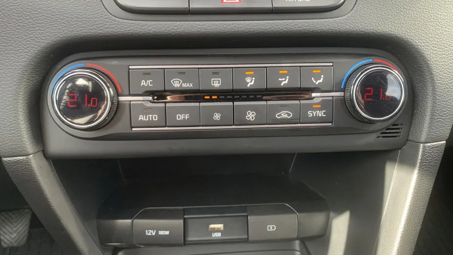 KIA Cee'd Ceed 1.5 T-GDI M