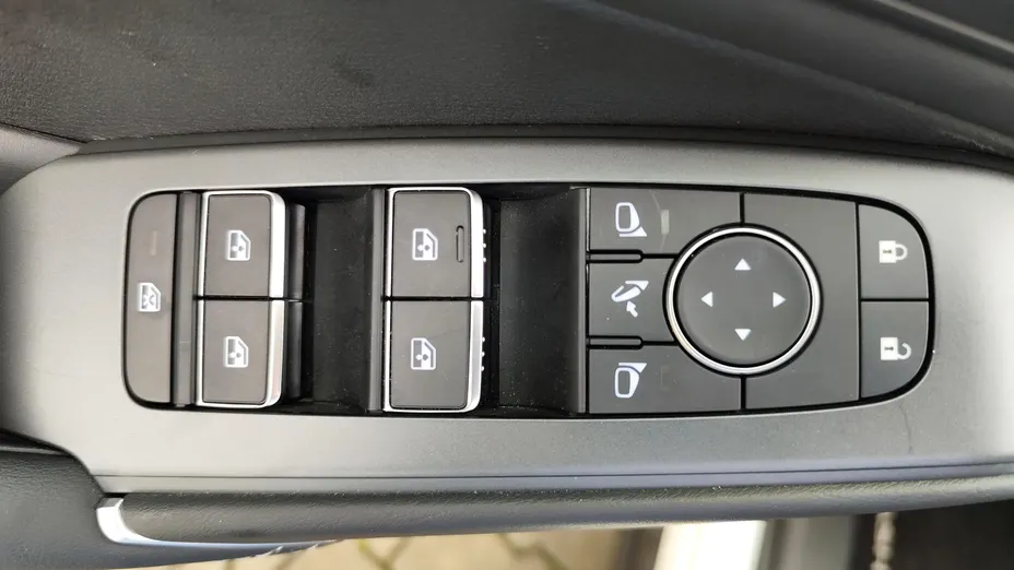 NISSAN Qashqai Qashqai 1.3 DIG-T mHEV N-Connecta