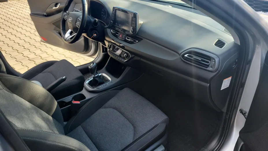 HYUNDAI i30 i30 1.5 T-GDI 48V Smart