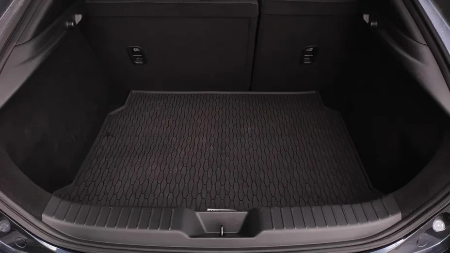 MAZDA 3 3 2.0 mHEV Kanjo