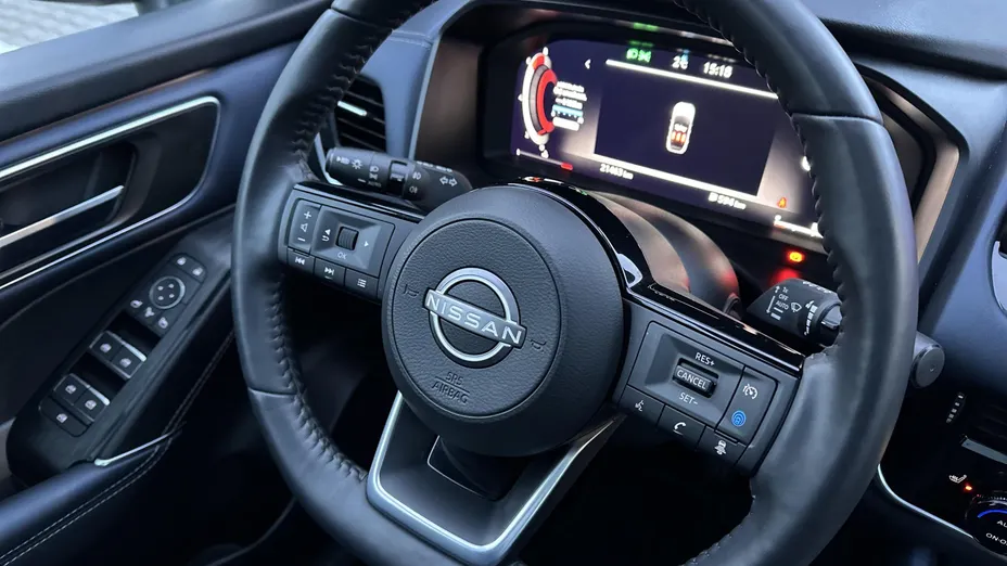 NISSAN Qashqai Qashqai 1.3 DIG-T mHEV Tekna