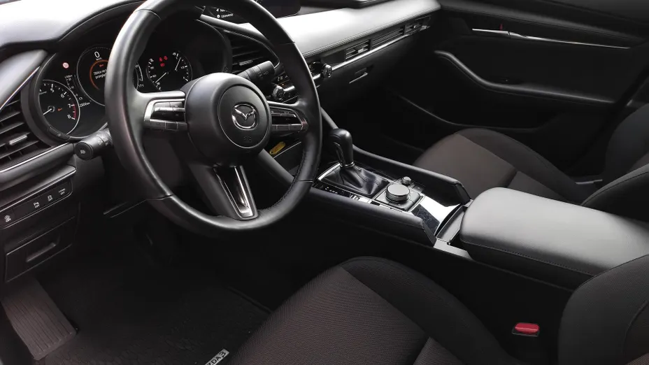 MAZDA 3 3 2.0 mHEV Kanjo aut
