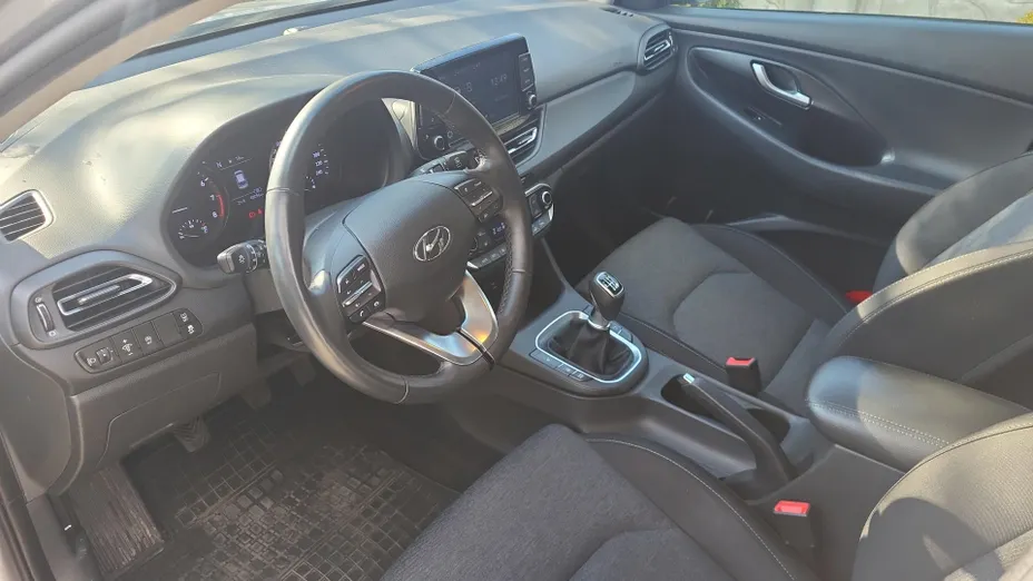 HYUNDAI i30 i30 1.5 T-GDI 48V Smart