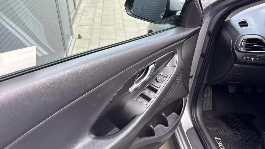 HYUNDAI i30 i30 1.5 DPI Modern