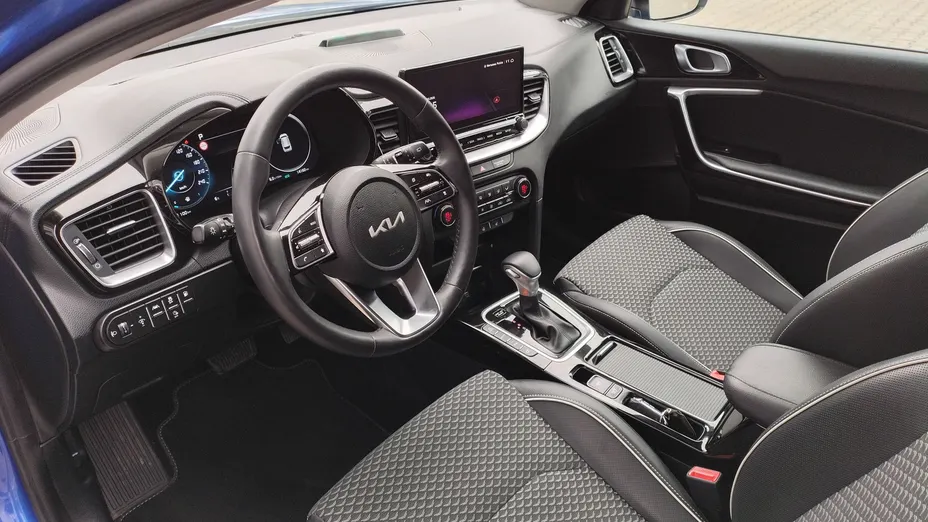 KIA Cee'd Ceed 1.6 GDI PHEV Business Line DCT