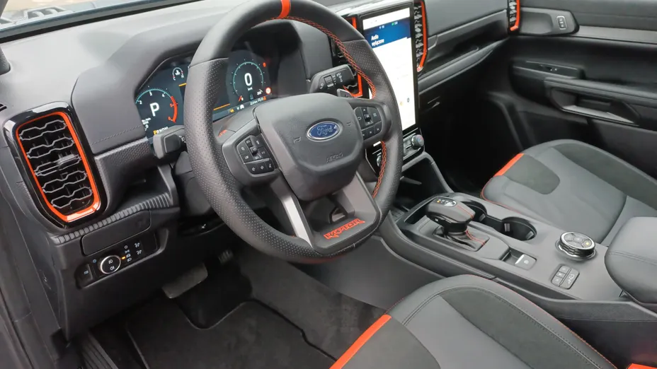 FORD Ranger Ranger 2.0 EcoBlue Bi-Turbo 4x4 DC Raptor aut Nowy