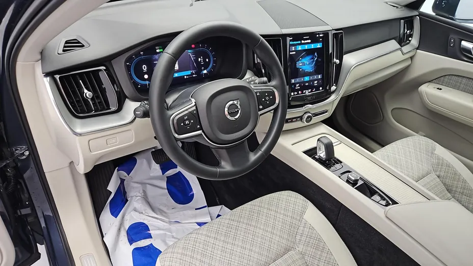 VOLVO XC60 XC60 B4 B Core aut