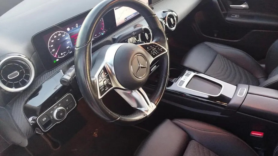 MERCEDES-BENZ CLA CLA 180 Progressive 7G-DCT