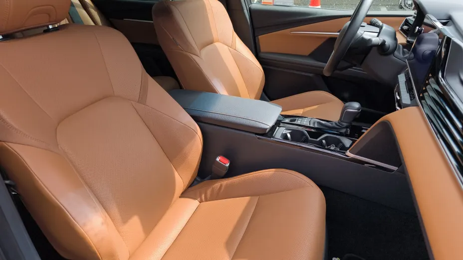 TOYOTA Camry Camry 2.5 Hybrid Dynamic Force Executive e-CVT