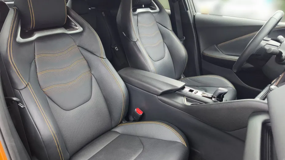 TOYOTA C-HR C-HR 2.0 Hybrid Dynamic Force Executive Premiere Edition