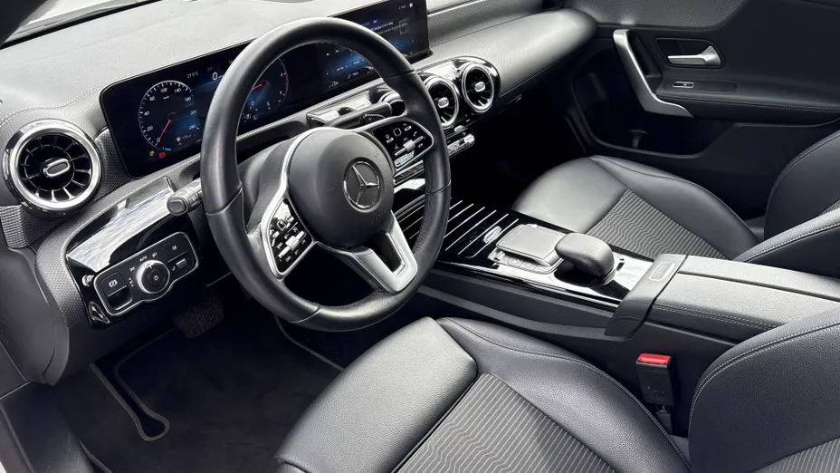 MERCEDES-BENZ CLA CLA 220 d 8G-DCT