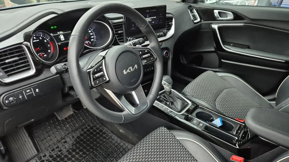 KIA Cee'd Ceed 1.5 T-GDI Tribute DCT