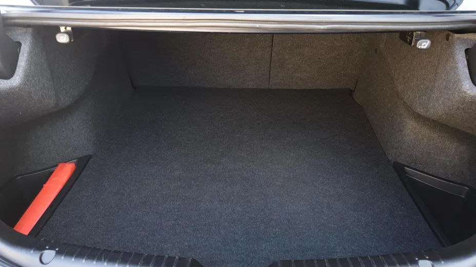 MAZDA 6 6 2.0 Center-Line aut