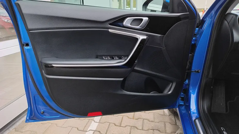 KIA Cee'd Ceed 1.6 GDI PHEV Business Line DCT