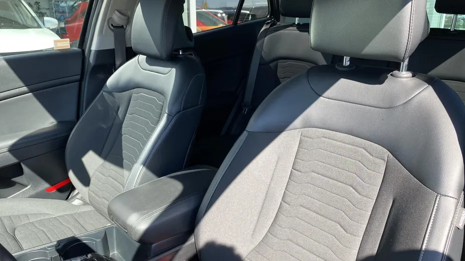 KIA Sportage Sportage 1.6 T-GDI HEV Business Line 2WD aut