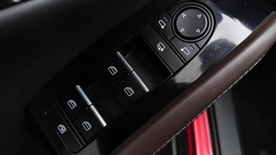 MAZDA CX-30 CX-30 2.0 mHEV Hikari 2WD aut