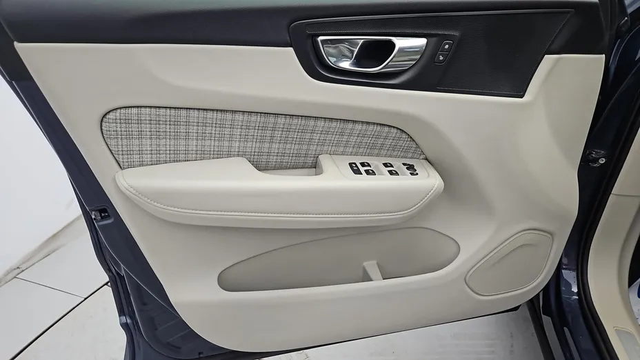 VOLVO XC60 XC60 B4 B Core aut