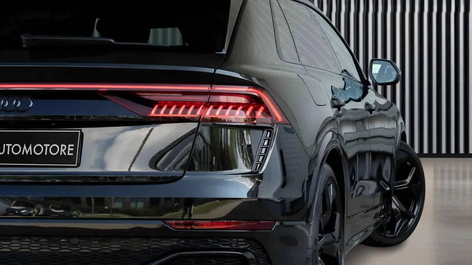 AUDI Q8 / E-Tron RS Q8 TFSI mHEV Quattro Tiptronic