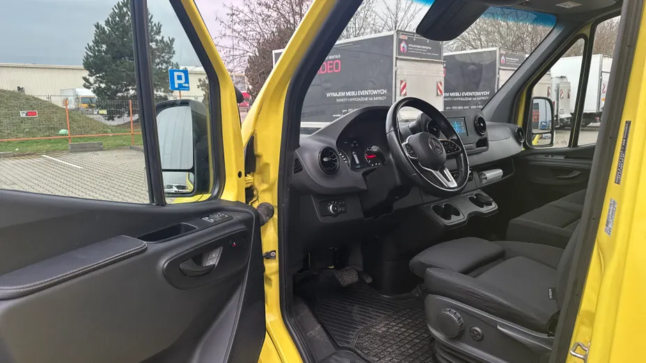 MERCEDES-BENZ Sprinter -