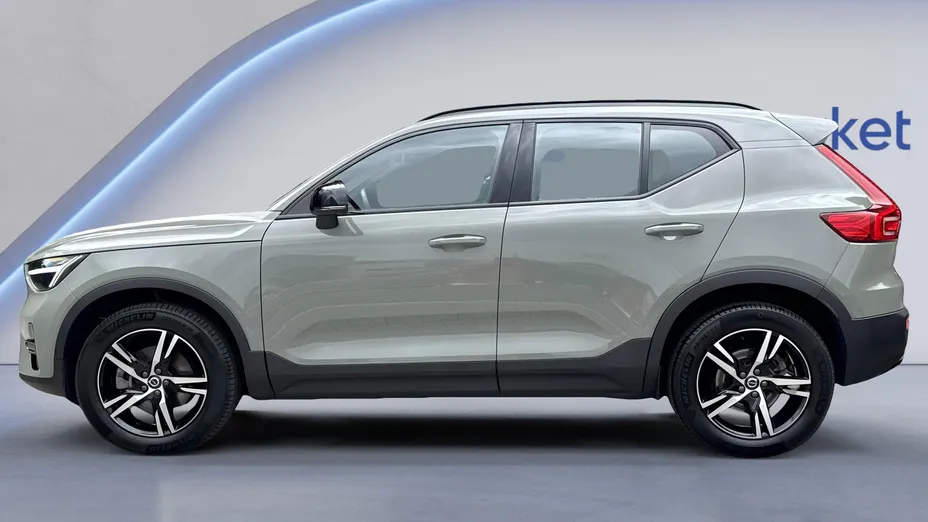 VOLVO XC40 XC40 B4 Plus Dark aut
