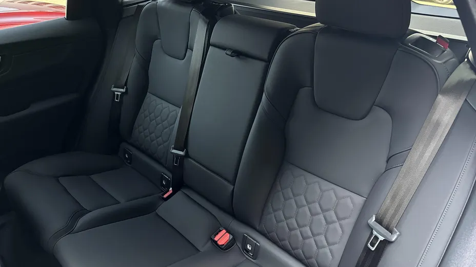 VOLVO XC60 XC60 B5 B AWD Plus Dark aut