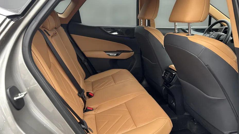 LEXUS NX NX 450h+ Prestige AWD