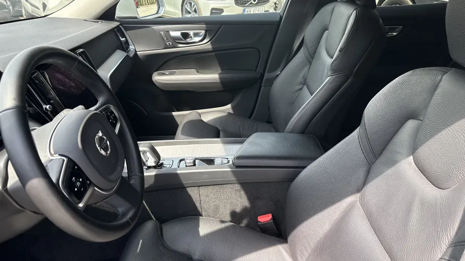 VOLVO V60 V60 B3 B Plus Bright aut