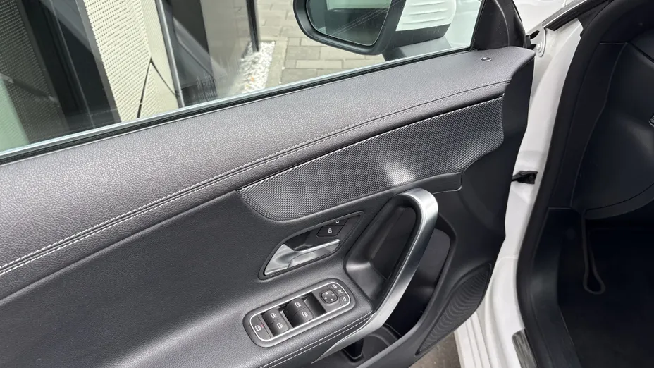 MERCEDES-BENZ CLA CLA 220 d 8G-DCT