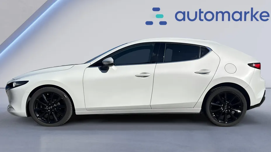 MAZDA 3 3 2.0 mHEV Centre-Line aut