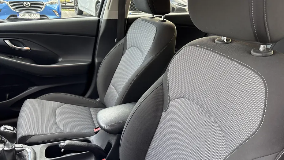 HYUNDAI i30 i30 1.0 T-GDI Modern