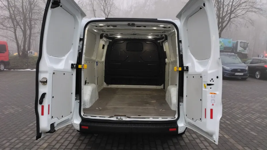 FORD Transit Custom Transit Custom 340 L2H1 Trend