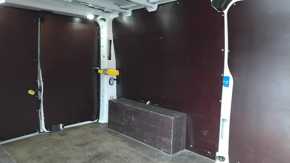 FORD Transit Custom Transit Custom 320 L2H1 Trend