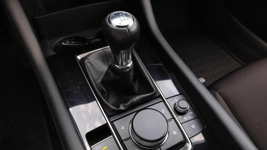 MAZDA 3 3 2.0 mHEV Kanjo