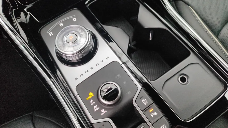 KIA Sorento Sorento 1.6 T-GDI HEV Prestige Line aut 6os.