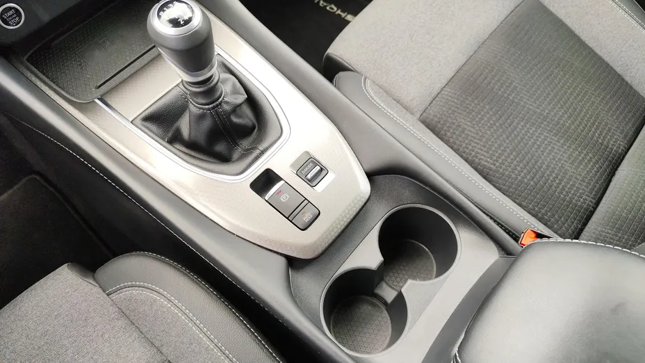 NISSAN Qashqai Qashqai 1.3 DIG-T mHEV N-Connecta