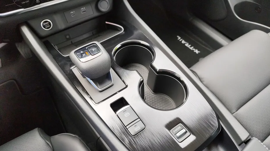 NISSAN X-Trail X-Trail 1.5 VC-T mHEV N-Connecta 2WD Xtronic Nowy