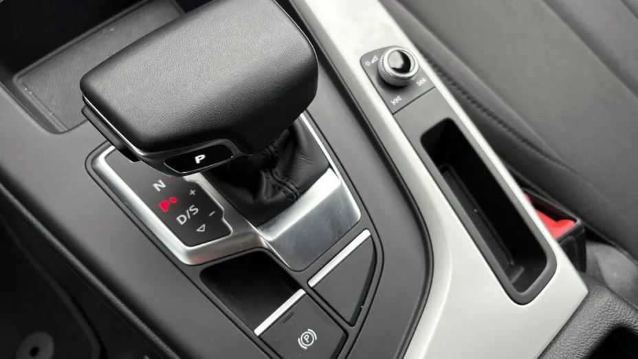 AUDI A4 A4 35 TFSI mHEV S tronic