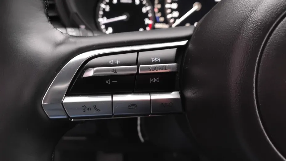 MAZDA CX-30 CX-30 2.0 mHEV Hikari 2WD aut